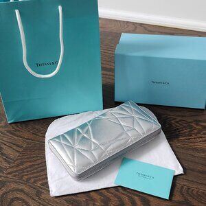 New Return to Tiffany & Co silver long wallet